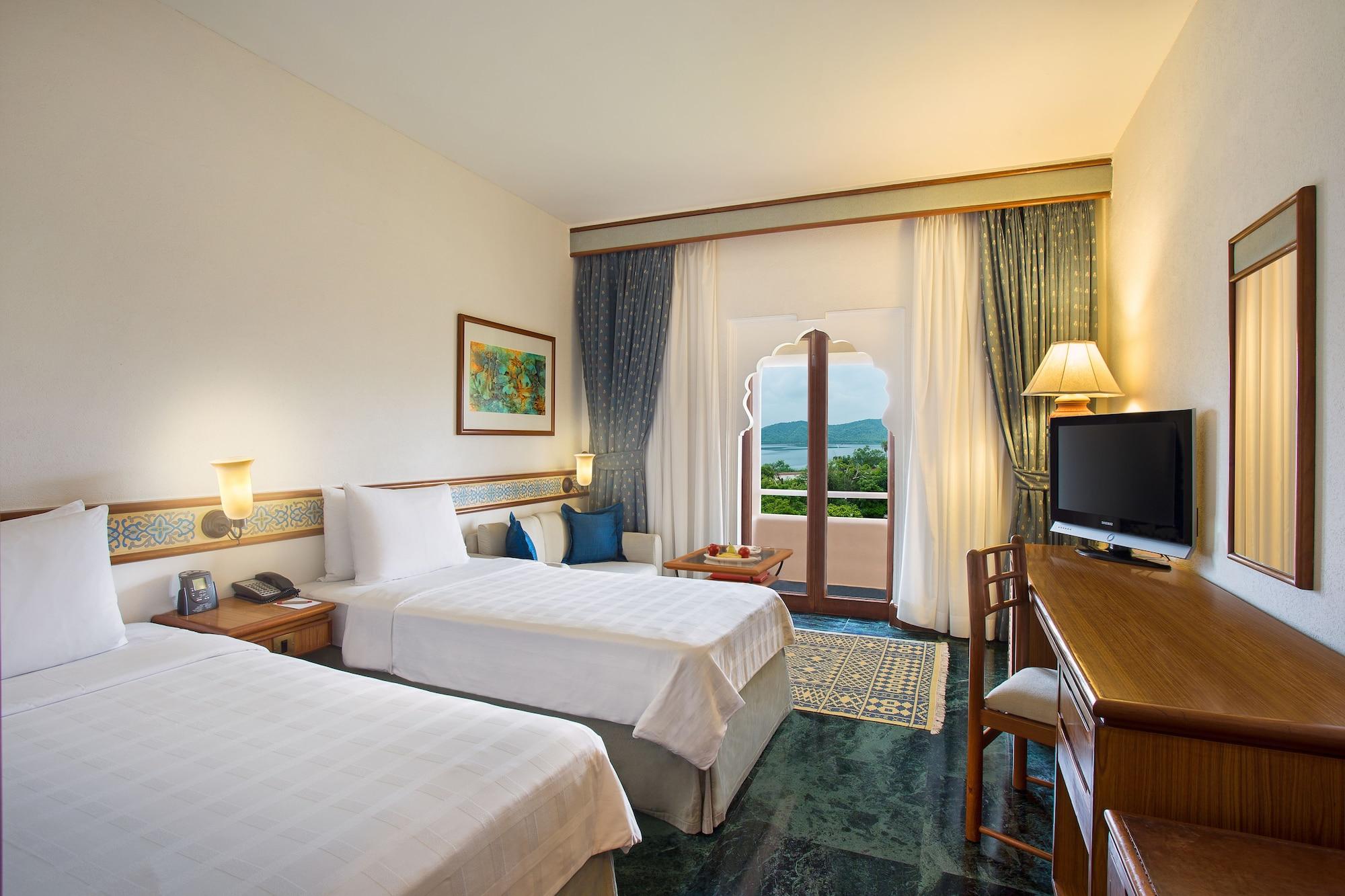 Hotel Trident Dźajpur Zewnętrze zdjęcie A room at the resort