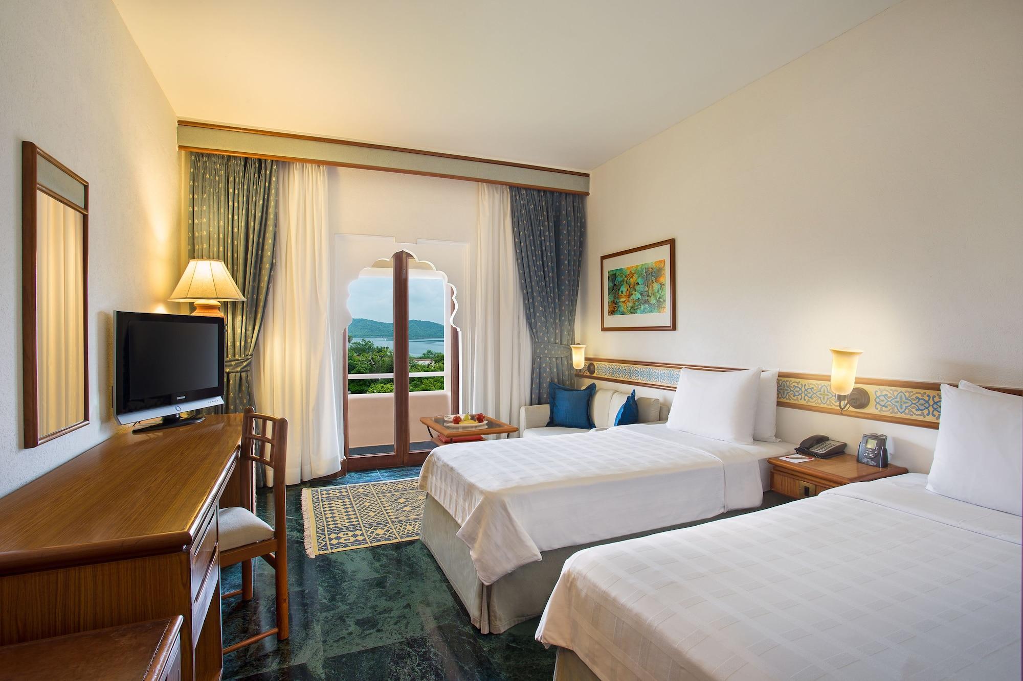 Hotel Trident Dźajpur Zewnętrze zdjęcie A room at the resort