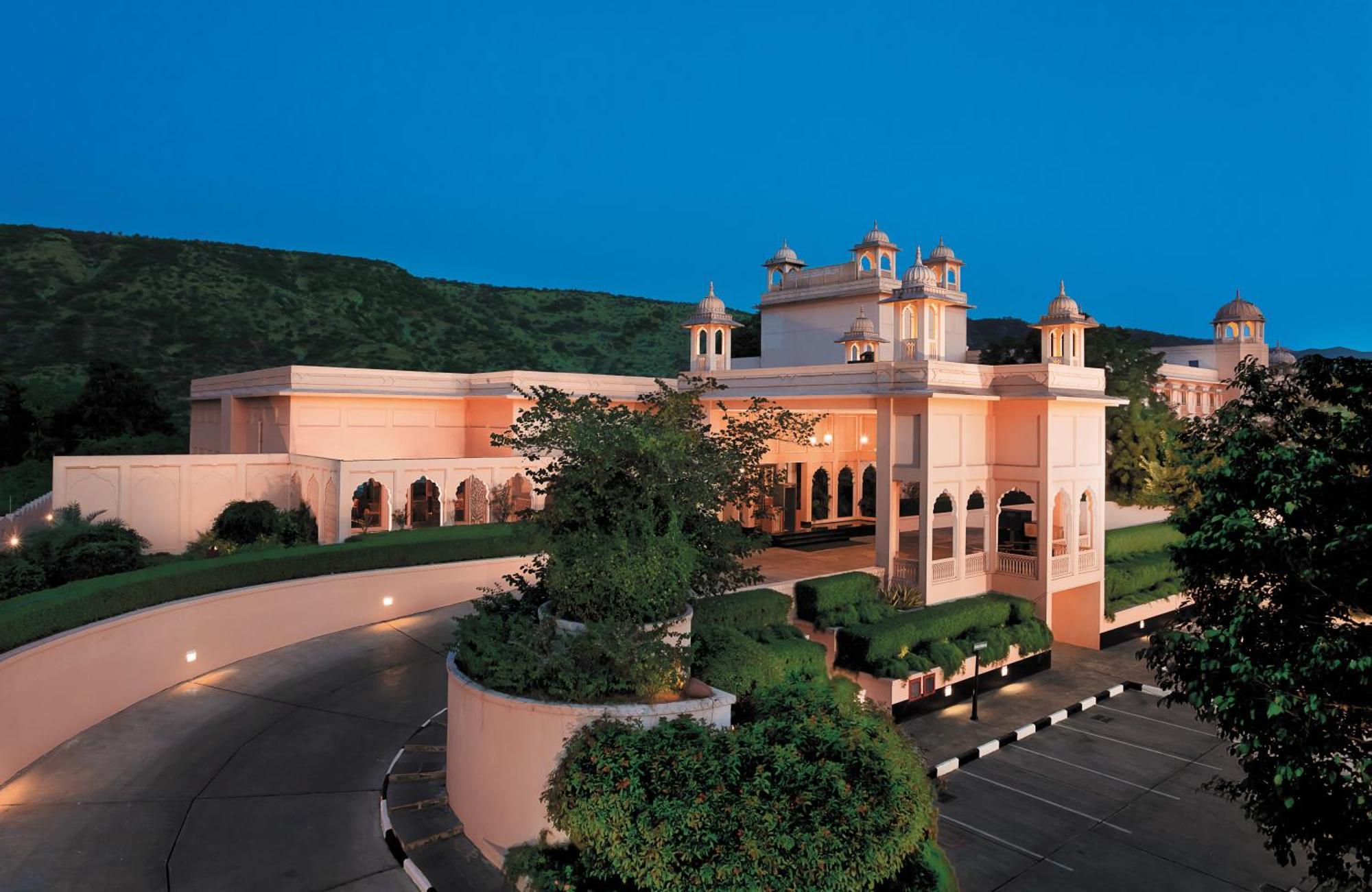 Hotel Trident Dźajpur Zewnętrze zdjęcie The Oberoi Udaivilas Palace