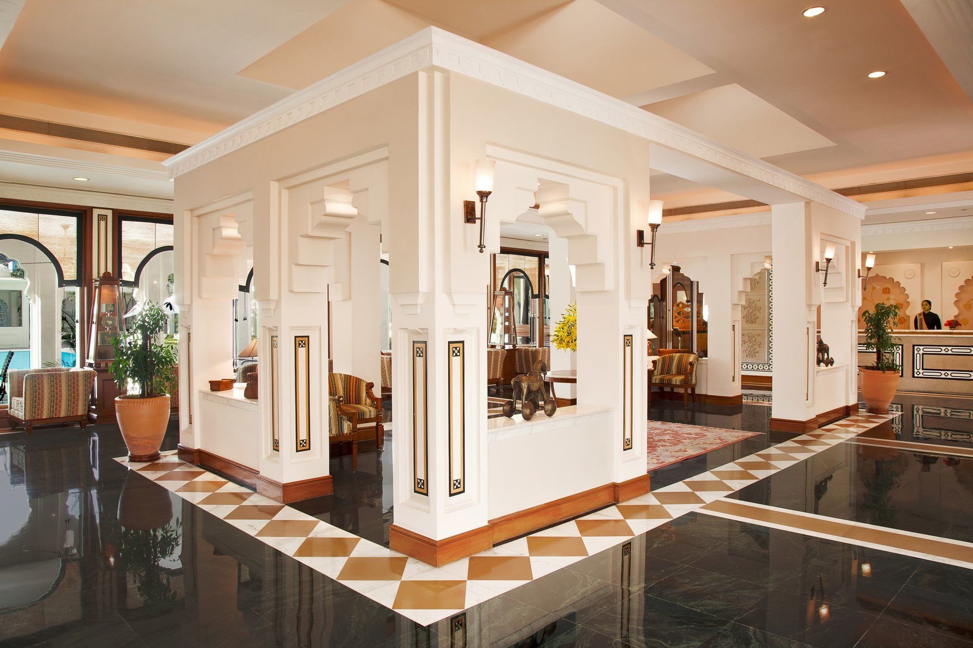 Hotel Trident Dźajpur Wnętrze zdjęcie The lobby of the hotel