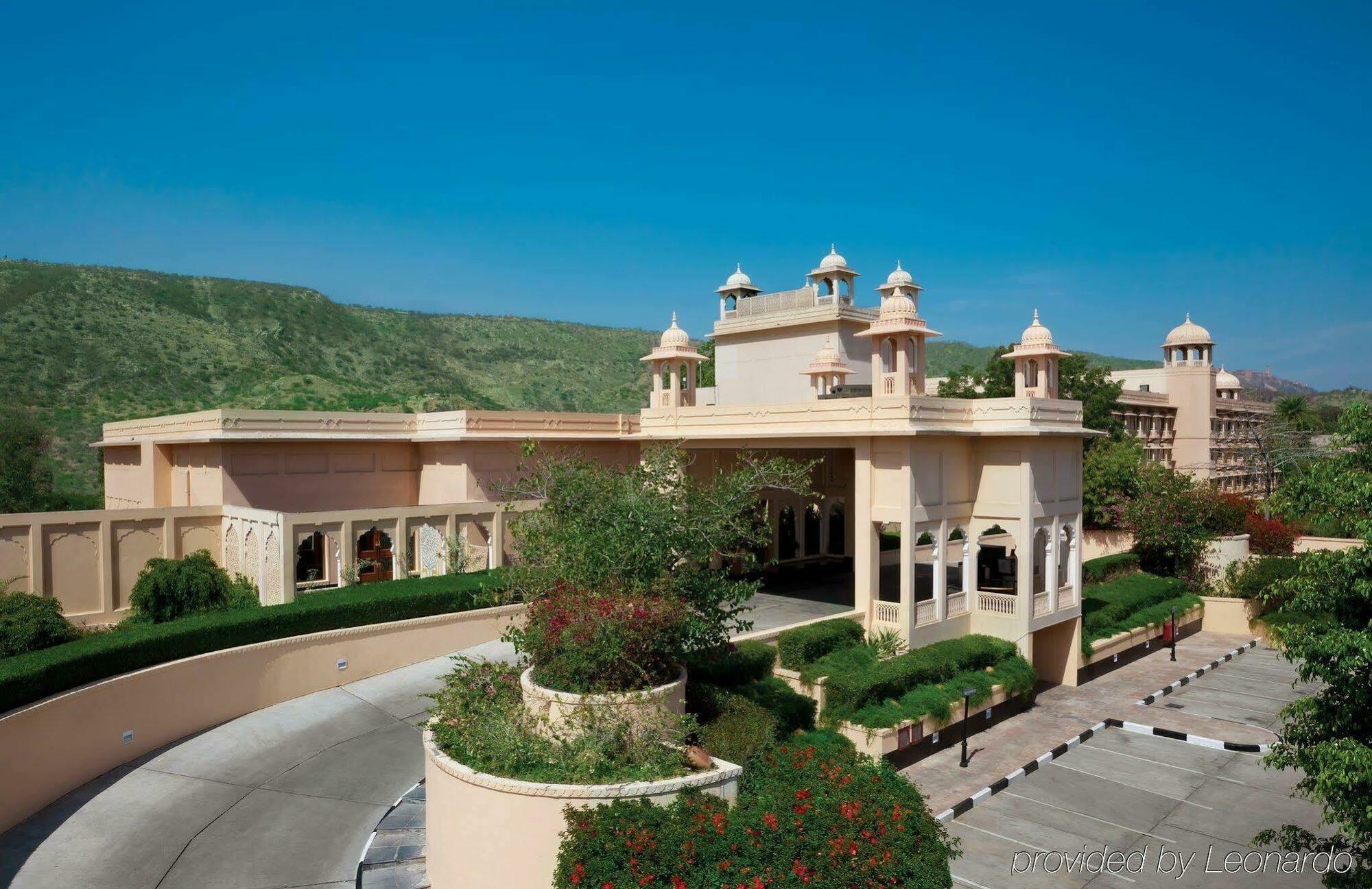 Hotel Trident Dźajpur Zewnętrze zdjęcie The Oberoi Udaivilas Palace